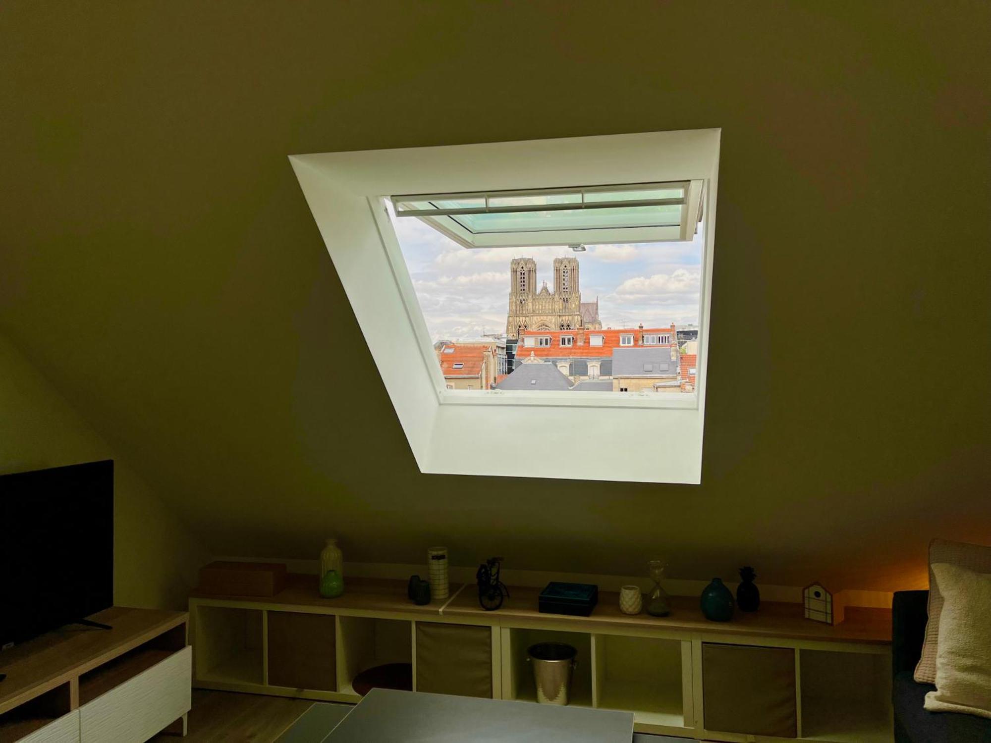Suite Clovis 7 Reims Luaran gambar