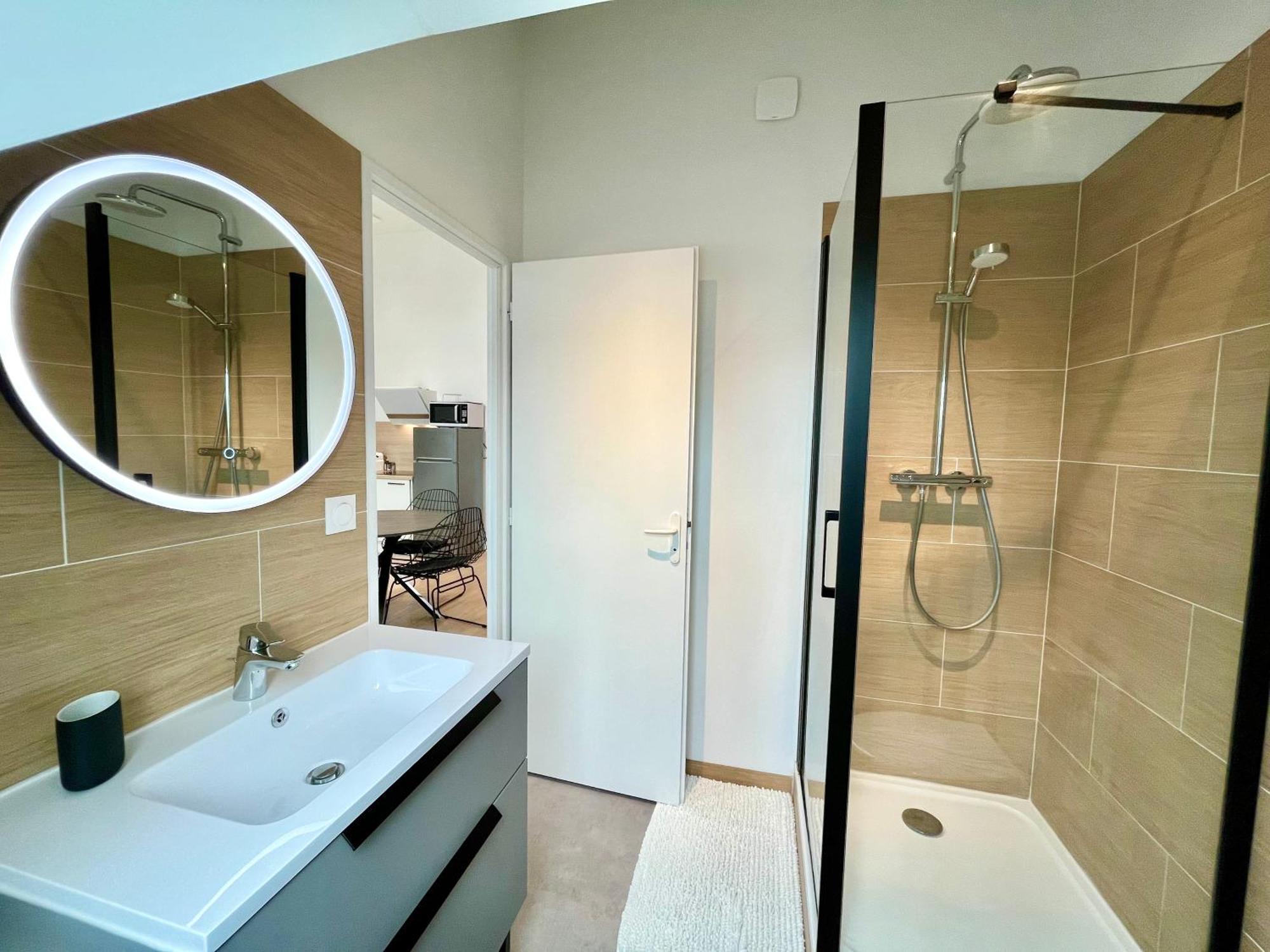 Suite Clovis 7 Reims Luaran gambar